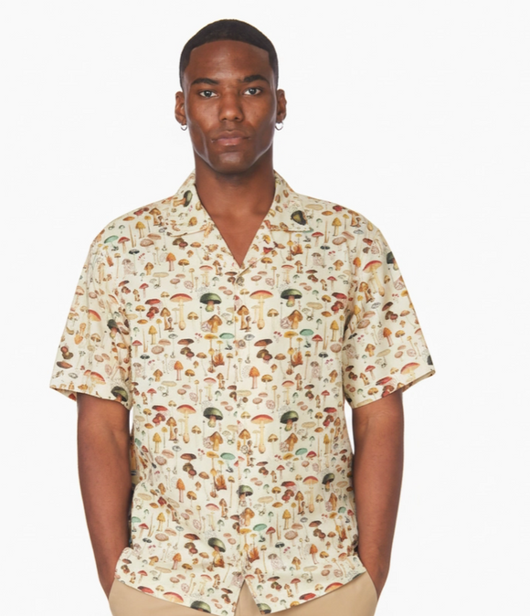 Mushroom Pattern - Men's Printed Short Sleeve Flat Collar Shirt